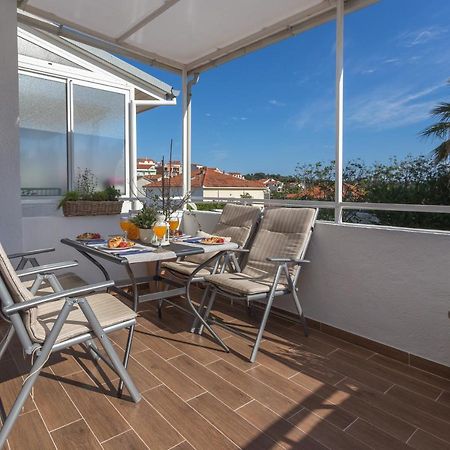 חוואר So Hvar So Good! Spacious With Terrace מראה חיצוני תמונה