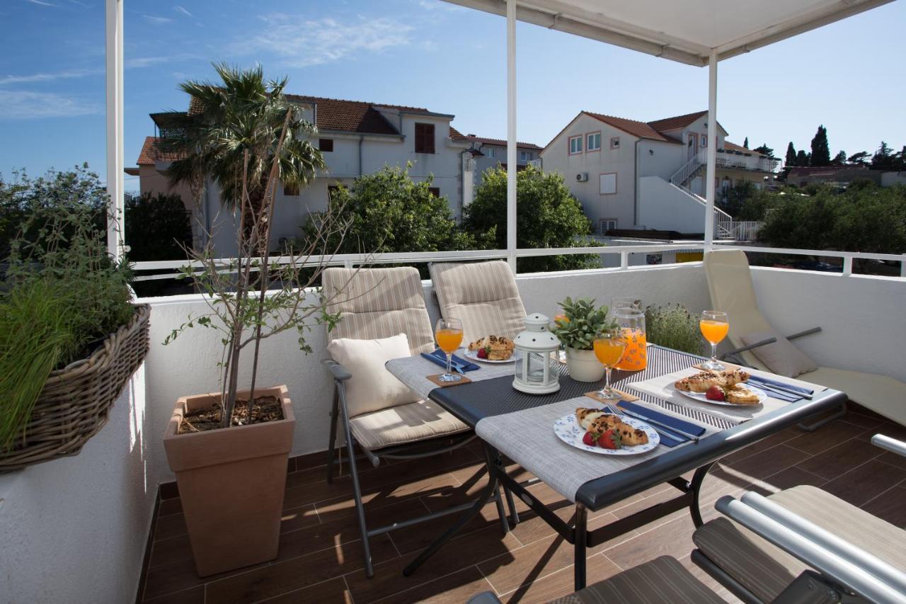 חוואר So Hvar So Good! Spacious With Terrace מראה חיצוני תמונה