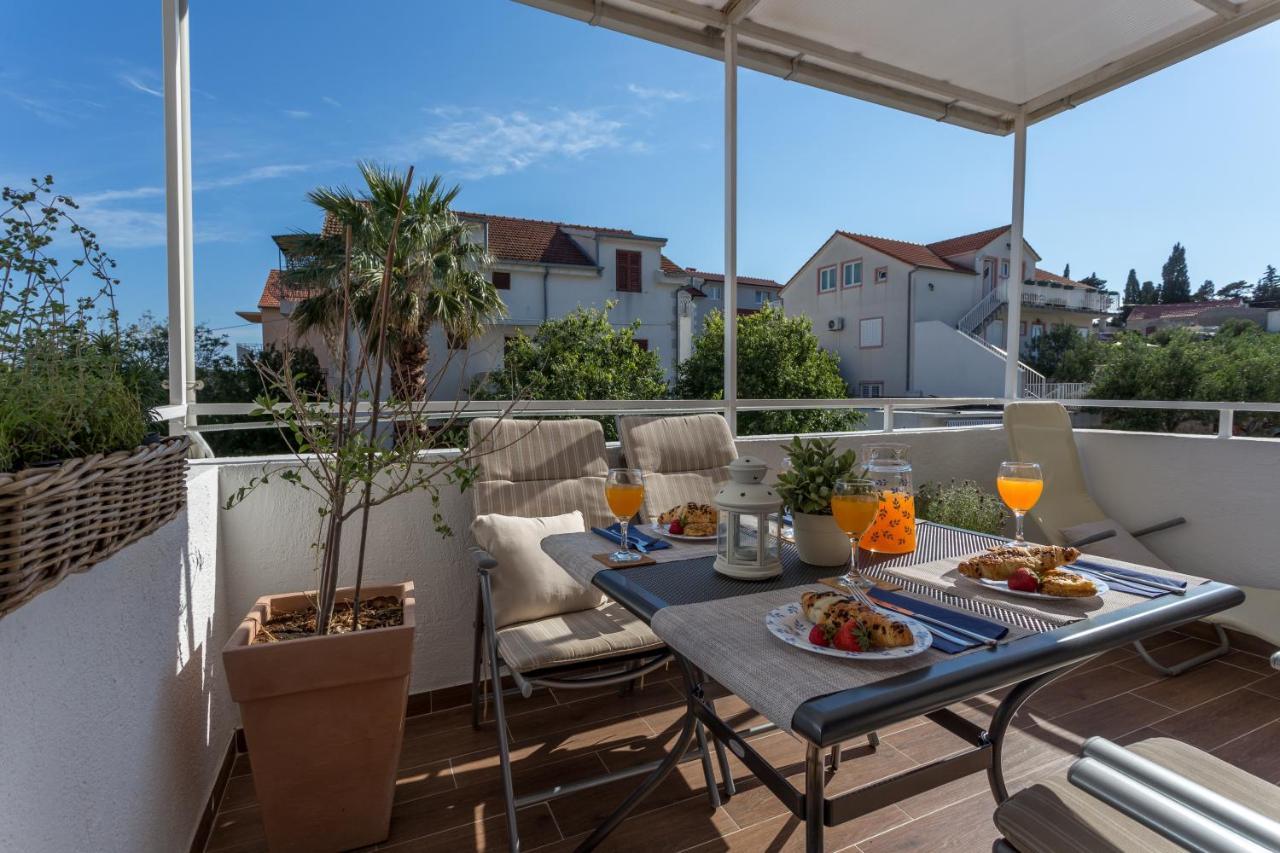 חוואר So Hvar So Good! Spacious With Terrace מראה חיצוני תמונה