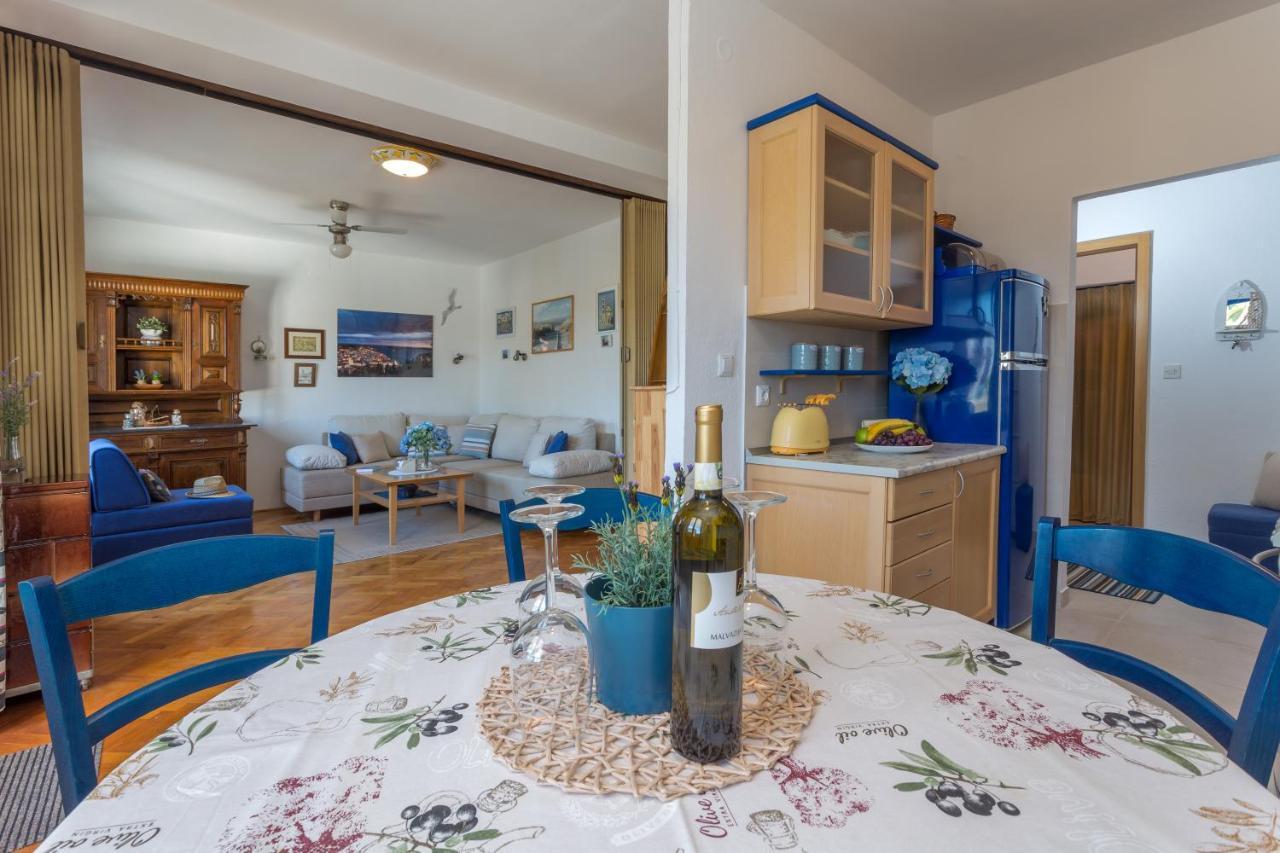 חוואר So Hvar So Good! Spacious With Terrace מראה חיצוני תמונה