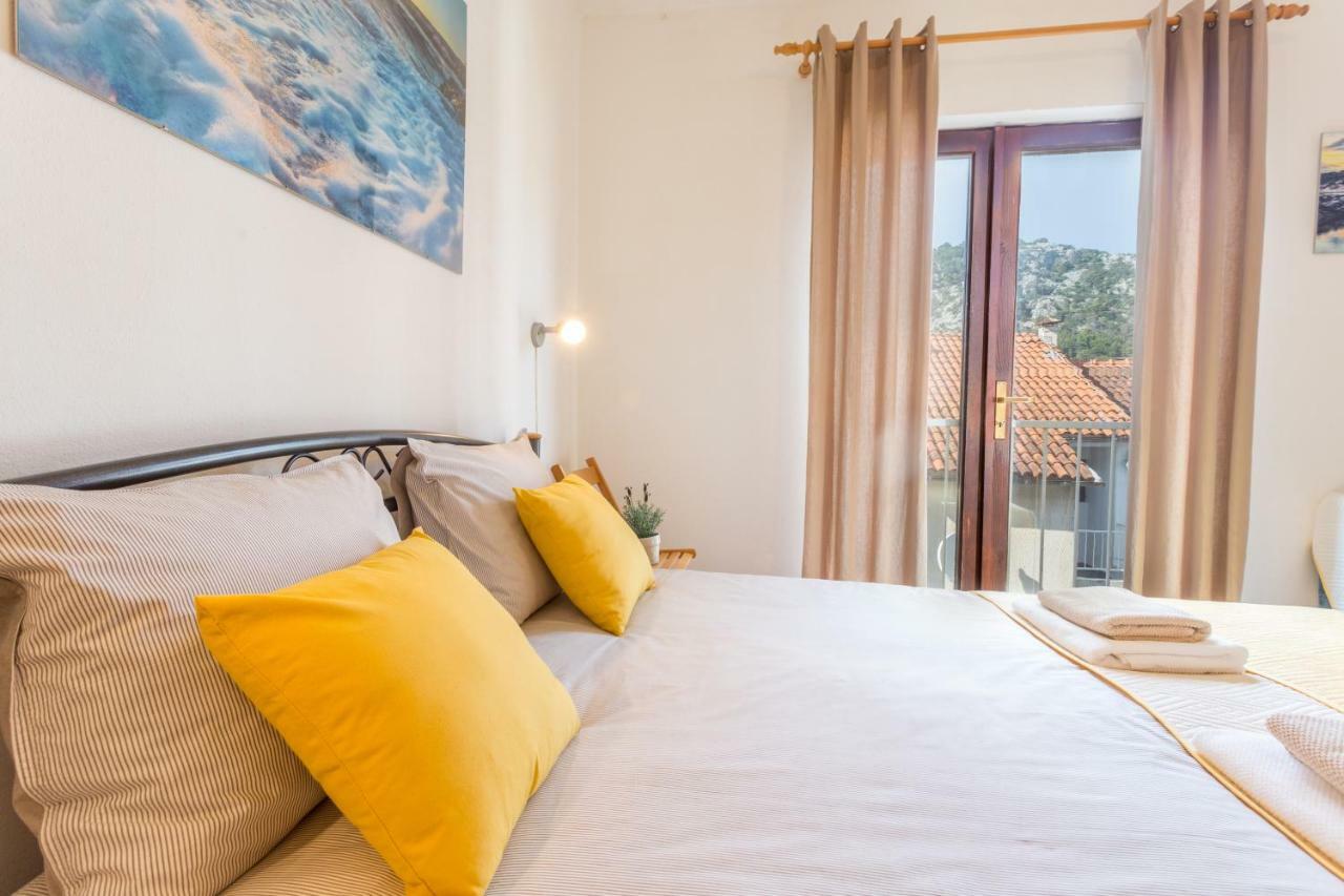 חוואר So Hvar So Good! Spacious With Terrace מראה חיצוני תמונה